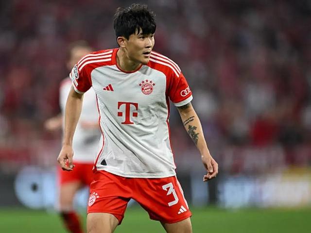 拜仁慕尼黑后卫受伤，球队面临后防危机