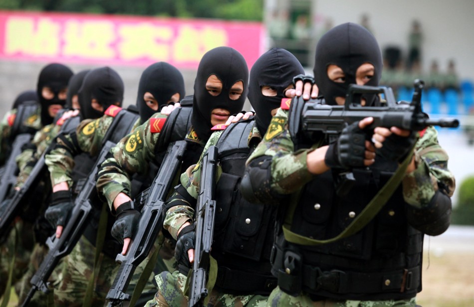 乐鱼官网-广东队战术整合，全队备战士气高涨