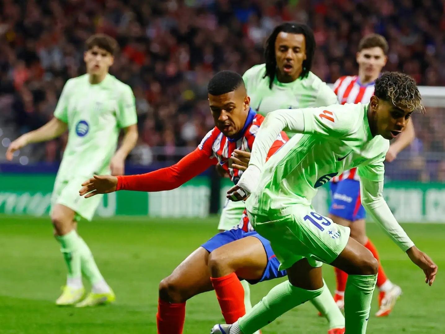 巴塞罗那客场逆袭赫尔塔菲，实现连胜的简单介绍