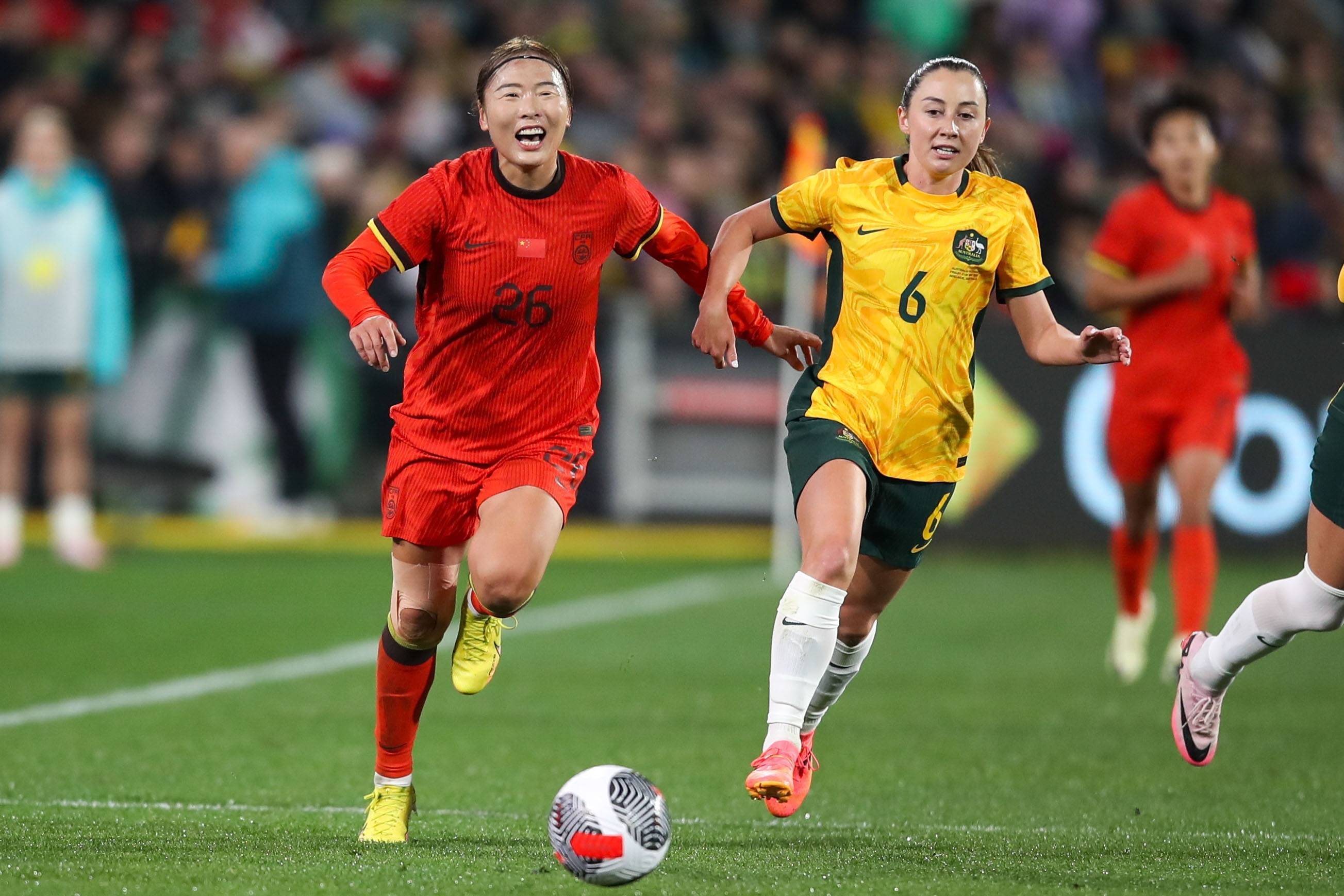 leyu乐鱼体育-足球女队胜负不断，犀利射门惊艳全场的简单介绍